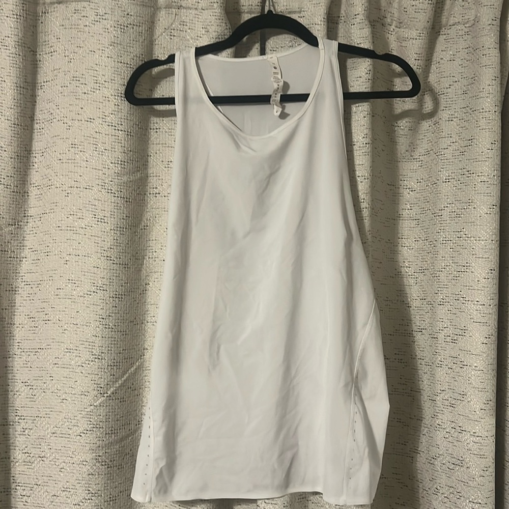 Lululemon workout tank